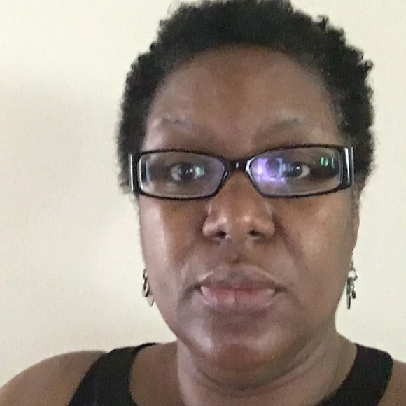 Meet your Posher, Phebe - Picture 1 of 1